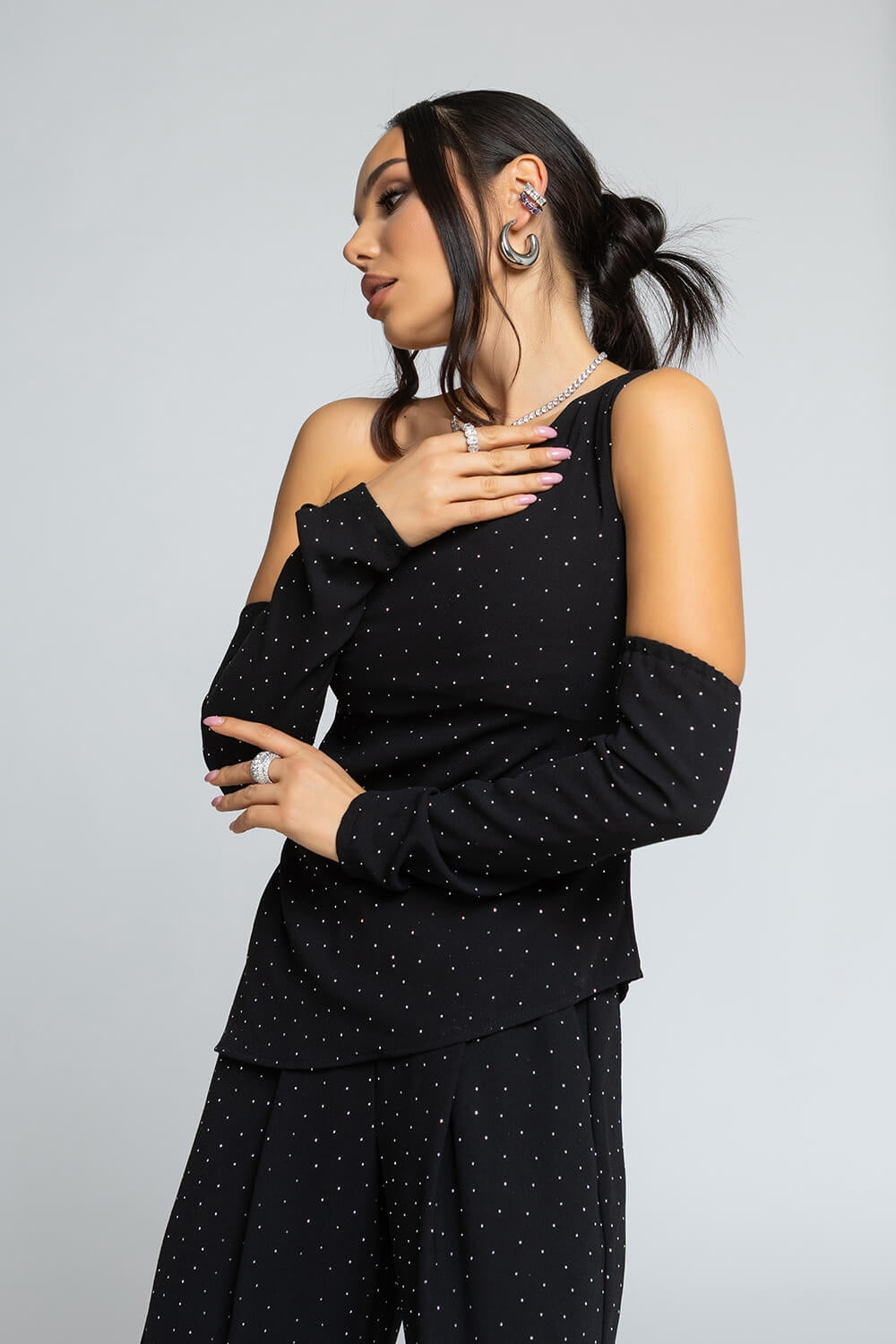 Seturi Nikole 8982