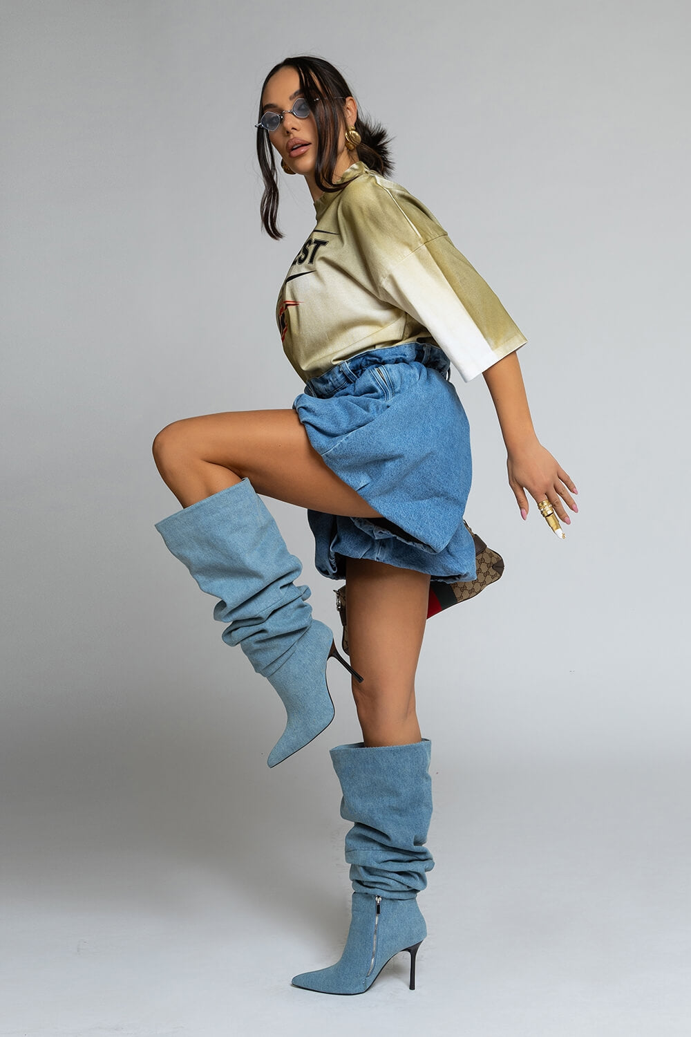 Pantaloni scurți Nikole 6806