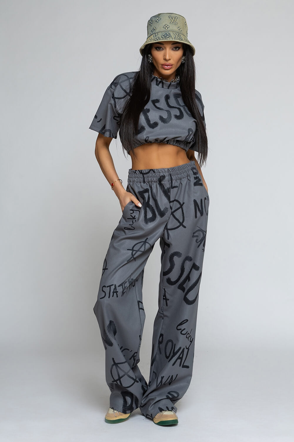 Nikole 8972 Sets