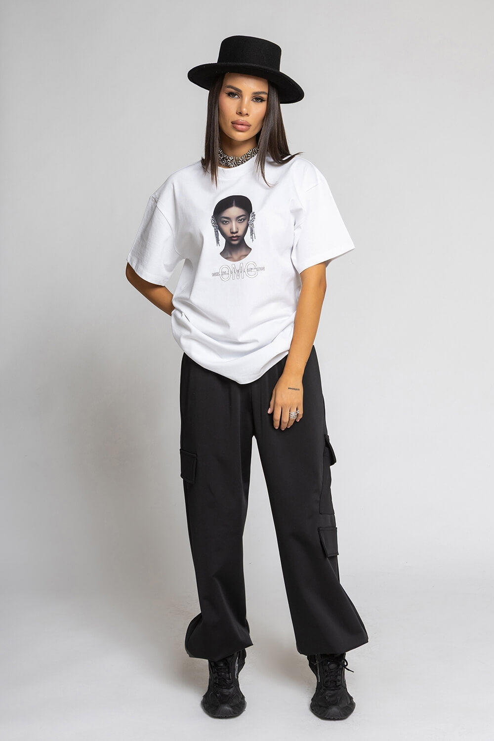 Pantaloni Nikole 6817