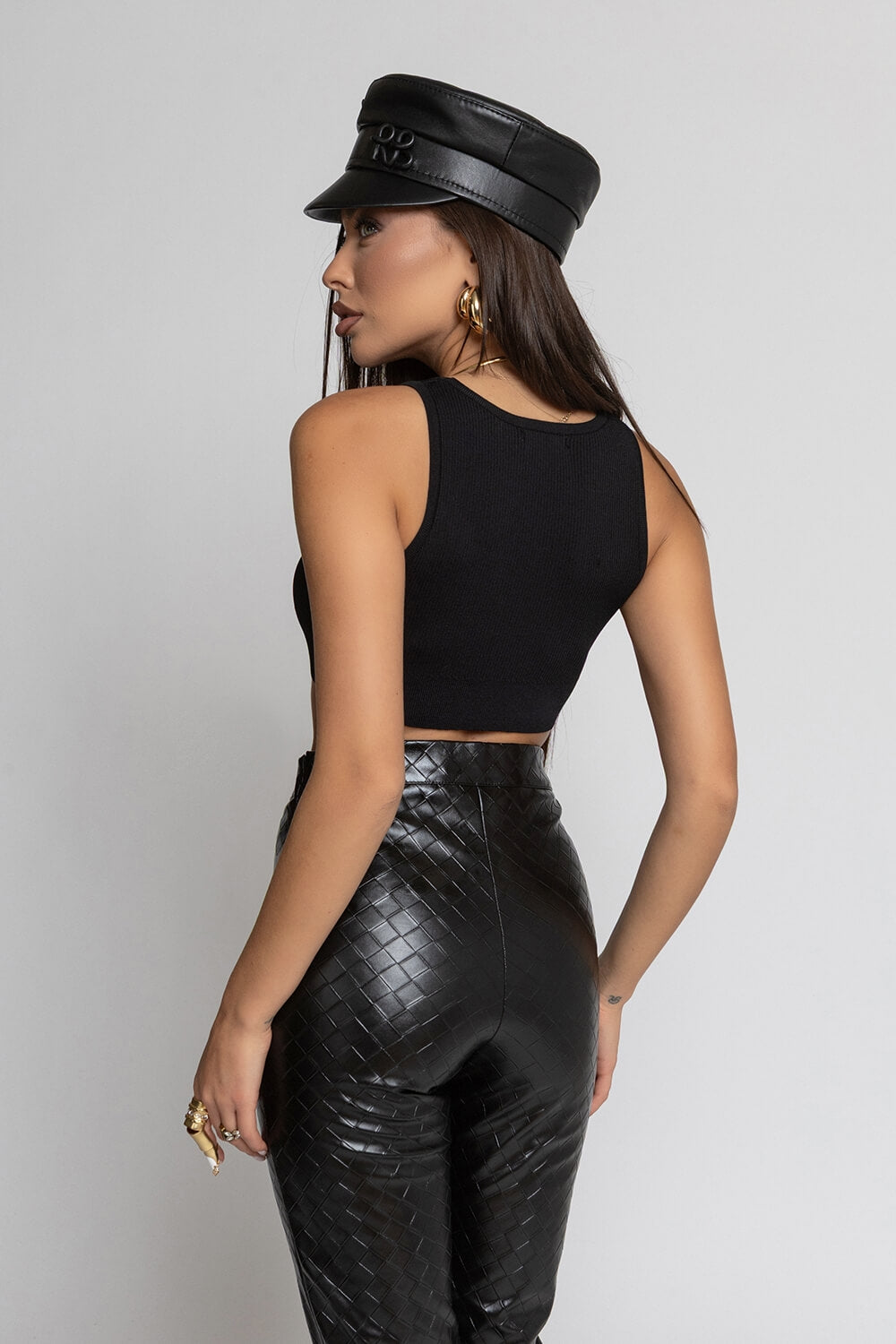 Nikole 6825 Leather Quill