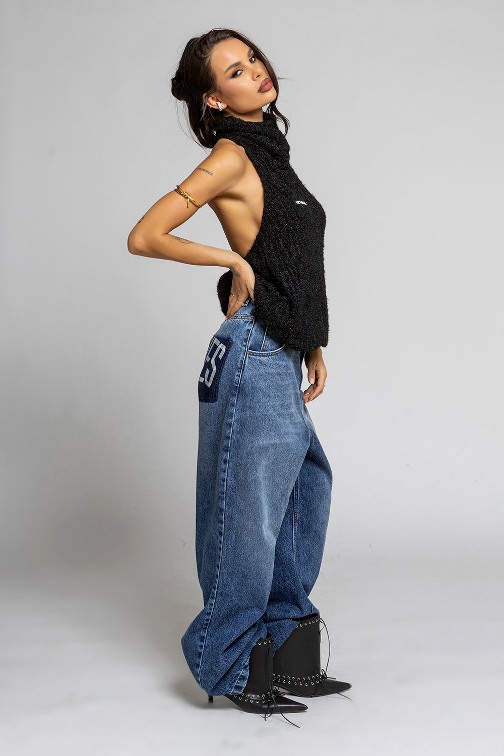 Top Nikole 5953