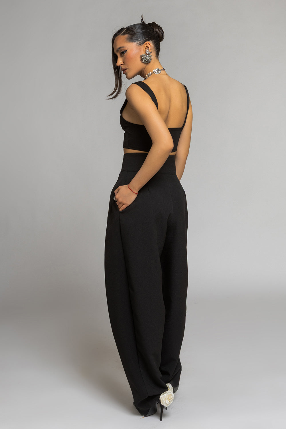 Pantaloni Nikole 6849
