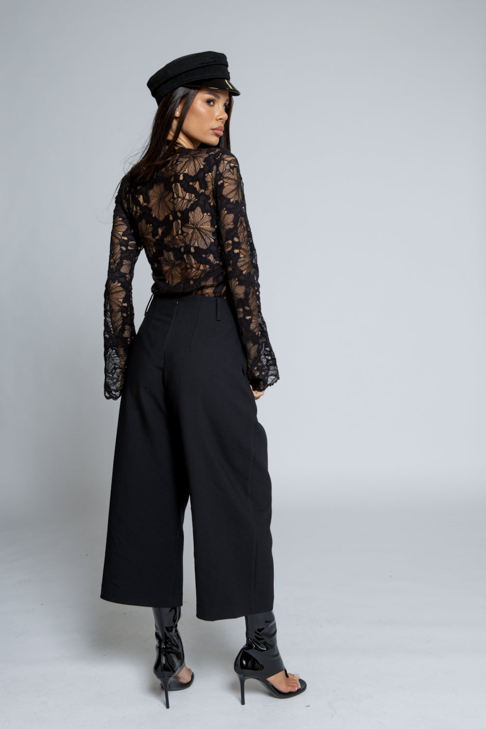 Body Nikole 5992